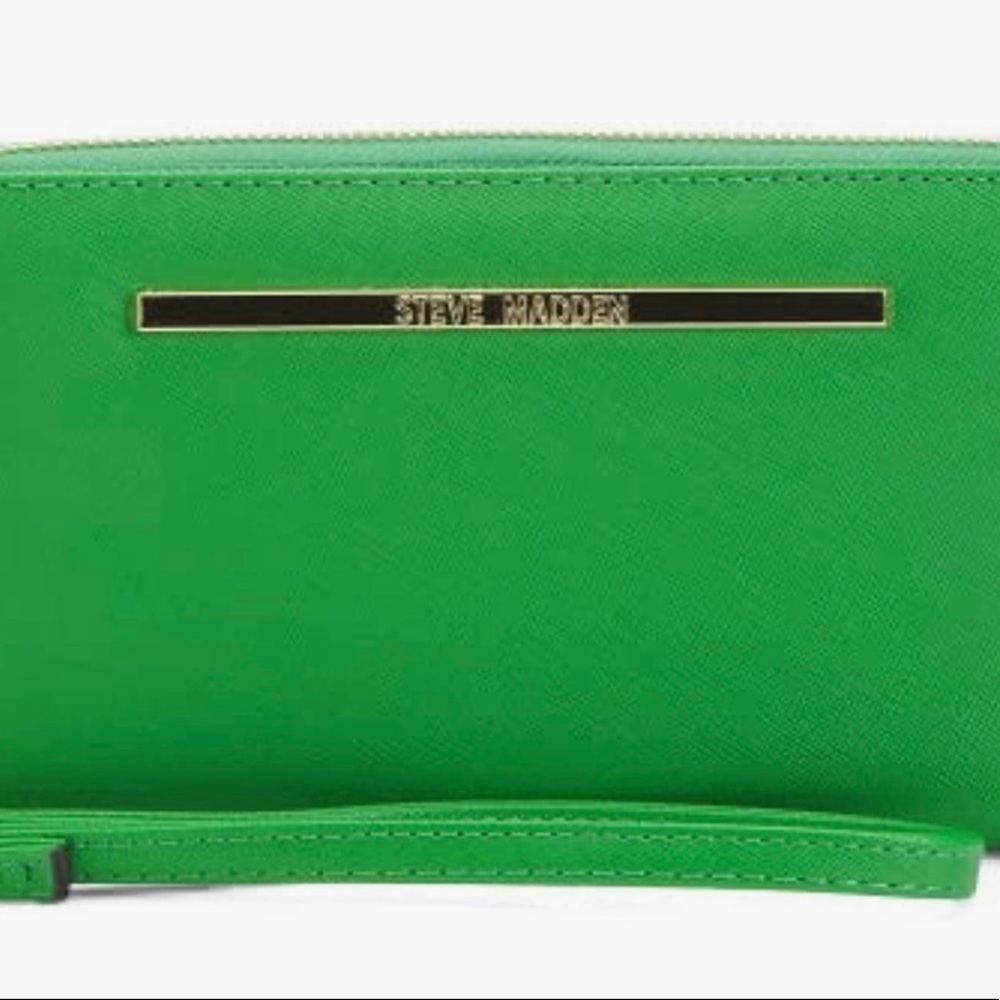 Steve Madden Zip Around Wallet Wristlet